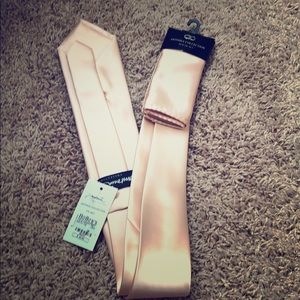 Silk tie set: tie and pocket square NWT